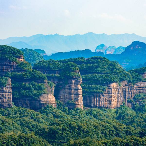 探索丹霞秘境，领略韶关市丹霞山景区之美